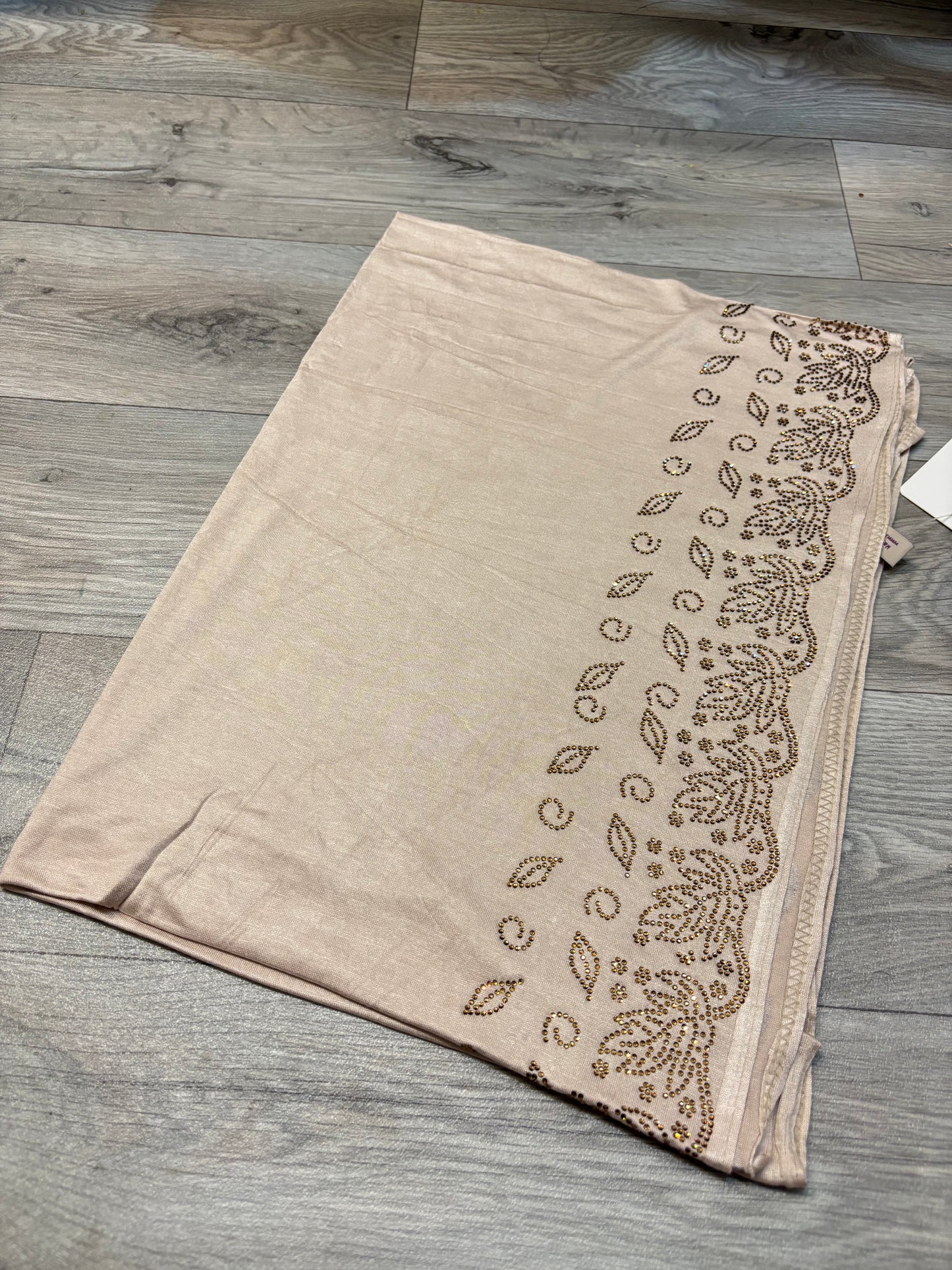 RHINESTONE JERSEY HIJAB -MAPLE LEAF