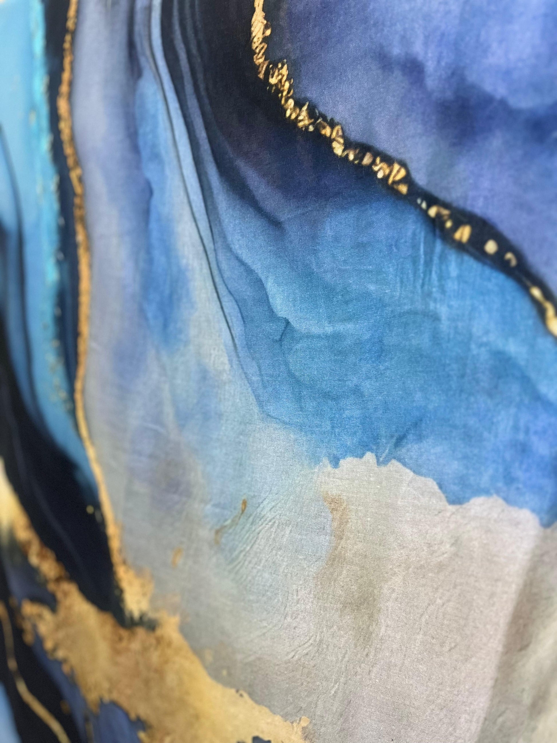 Scarf Modal with ocean swirl pattern, ideal for versatile hijab styling

