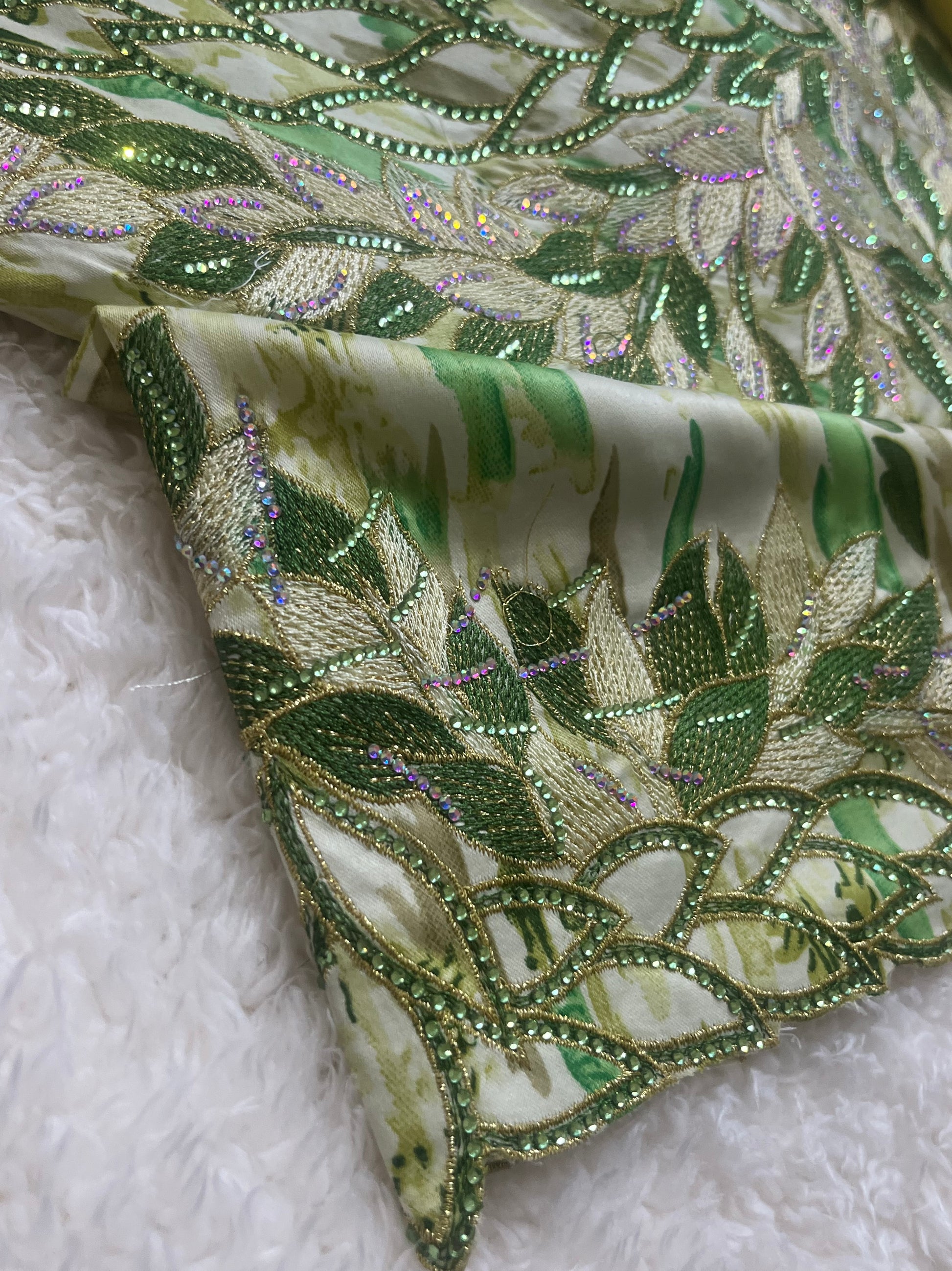 Luxury Zaytouna Mukhawar with intricate embroidery and flowing silhouette