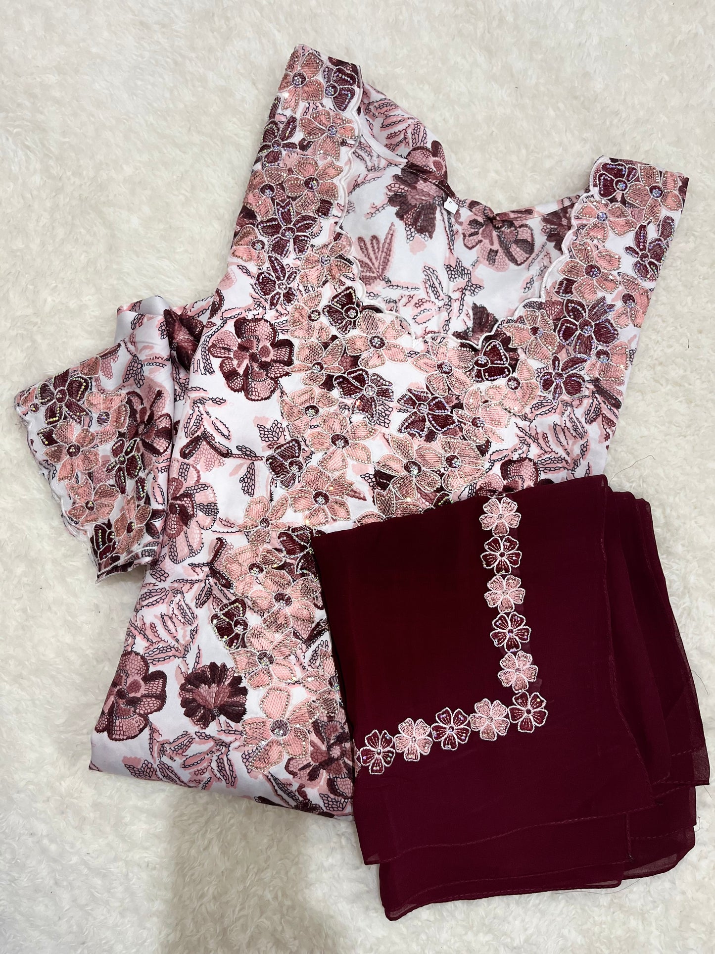 Elegant burgundy Mukhawer inspired by Dubai Gulf modest fashion